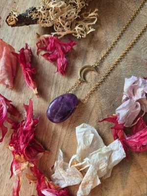 Collier lune Fluorite violette – Intuition & Spiritualité