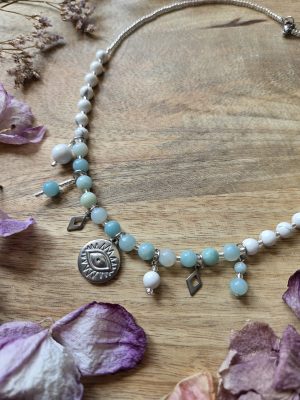 Collier breloques grigri – Amazonite & Howlite