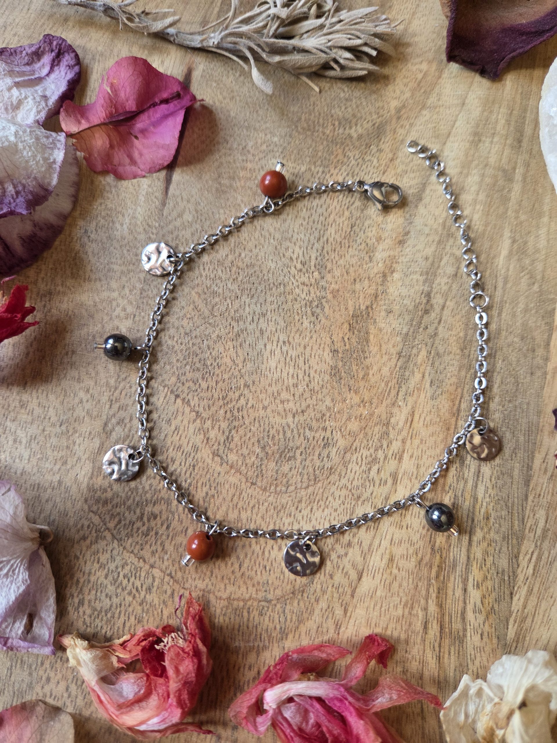 Bracelet de cheville Jaspe Rouge & Hématite – Jambes Lourdes – Acier inoxydable argenté ou doré – Image 6