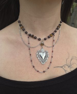Collier Cœur sacré Ex Voto multi chaînes acier inoxydable Grenat Oeil de tigre [Collection Witchy 🔮]